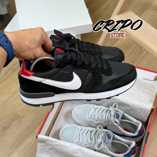 INTERNATIONALIST RED HIGHLIGHT