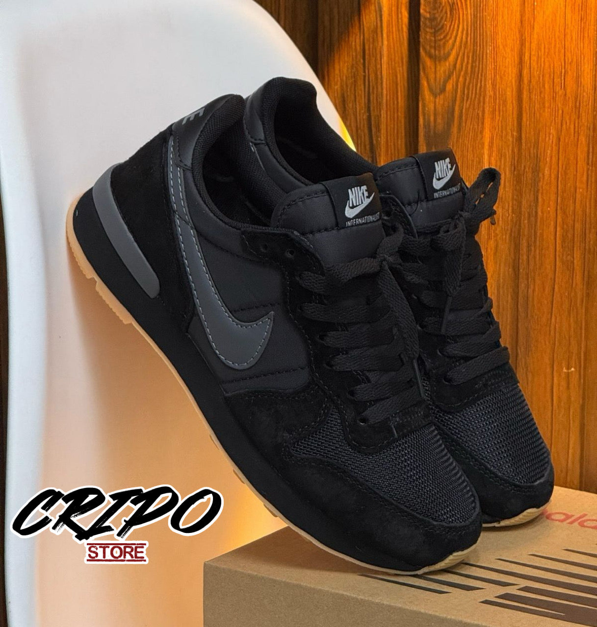 INTERNATIONALIST CARBON EDITION