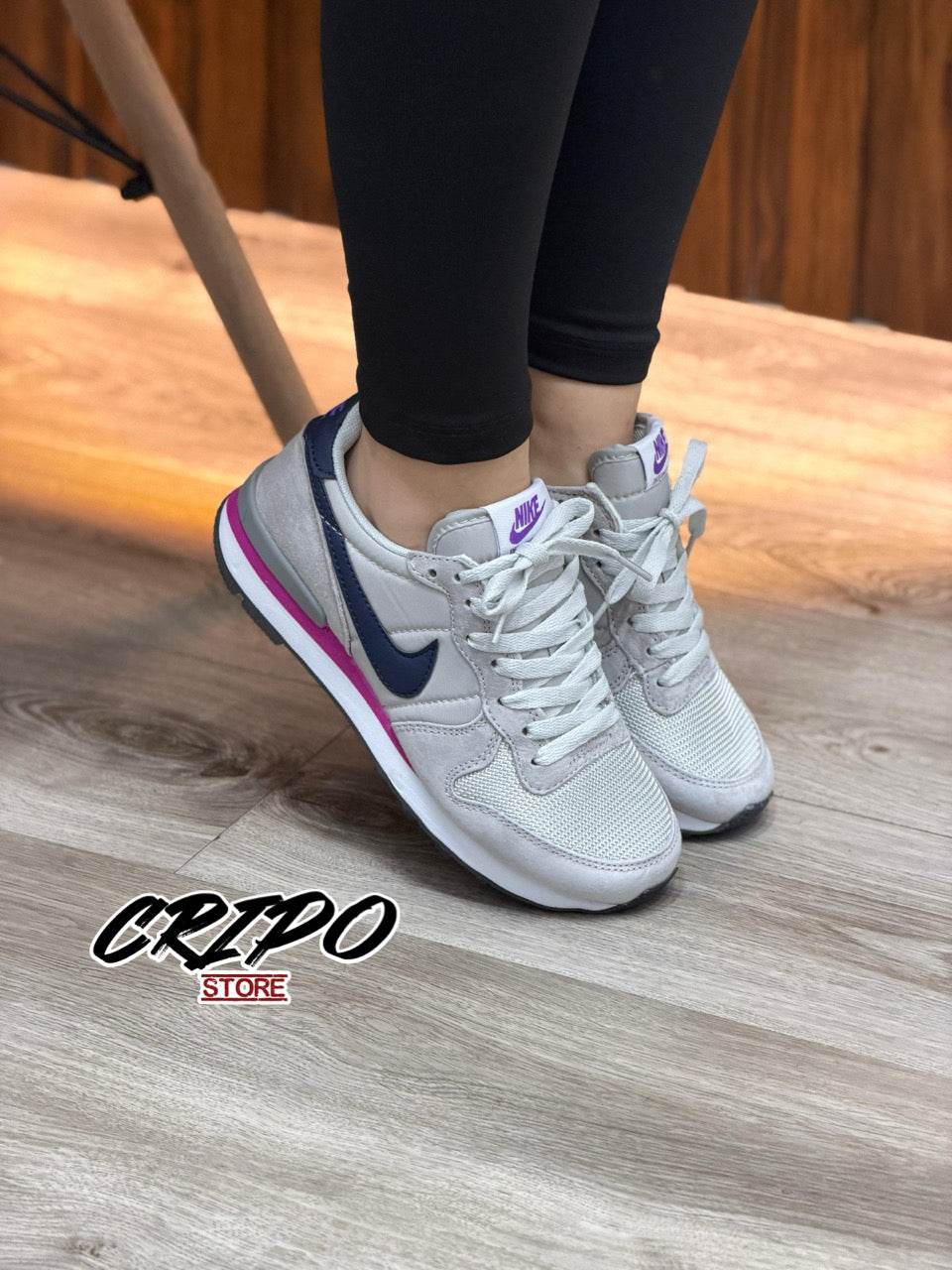INTERNATIONALIST URBAN GRAPHITE